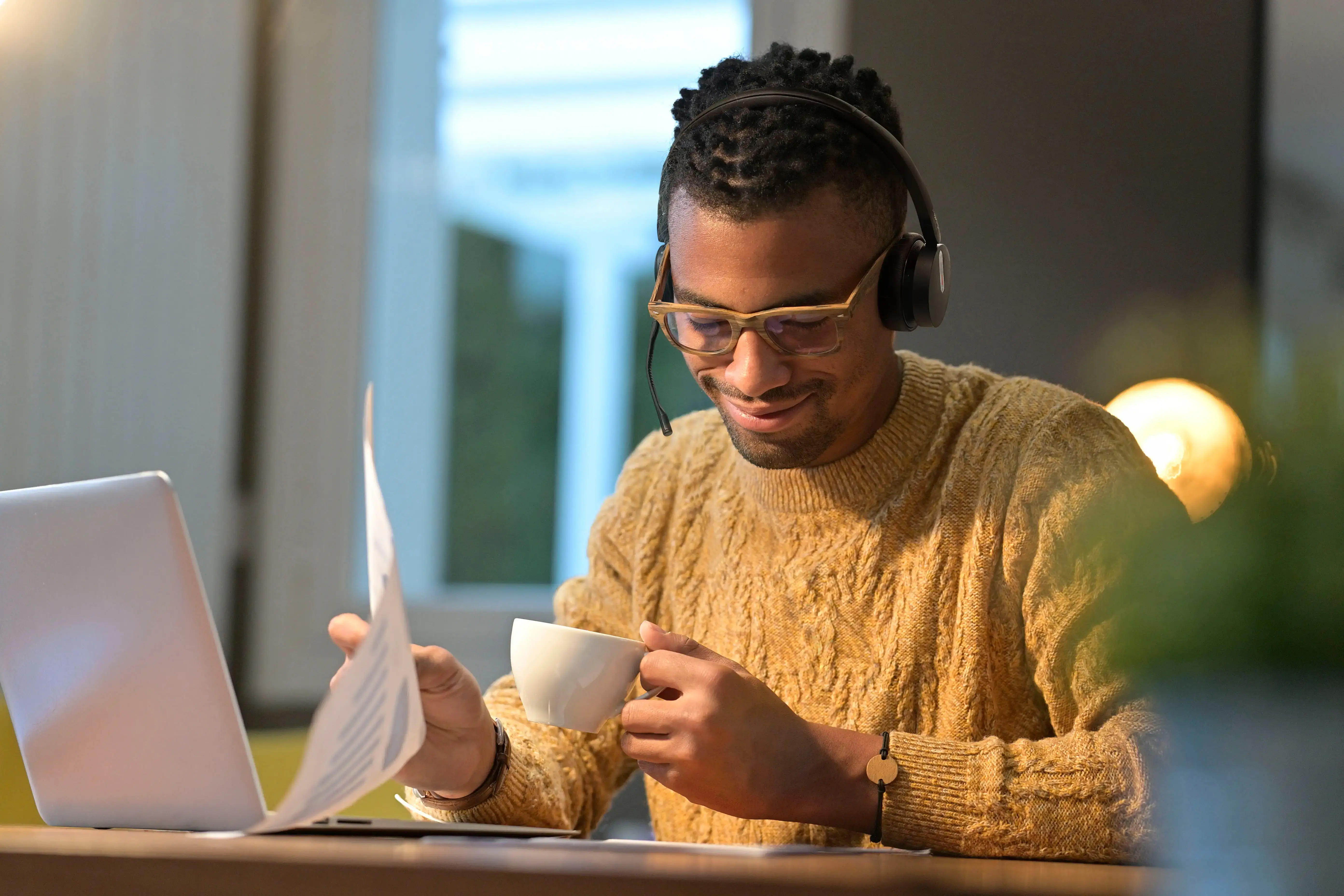 Utilisation en open space du casque isolant Yealink BH70